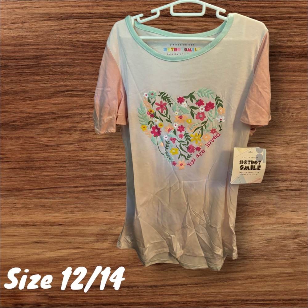 BNWT Dot Dot Smile T-shirt